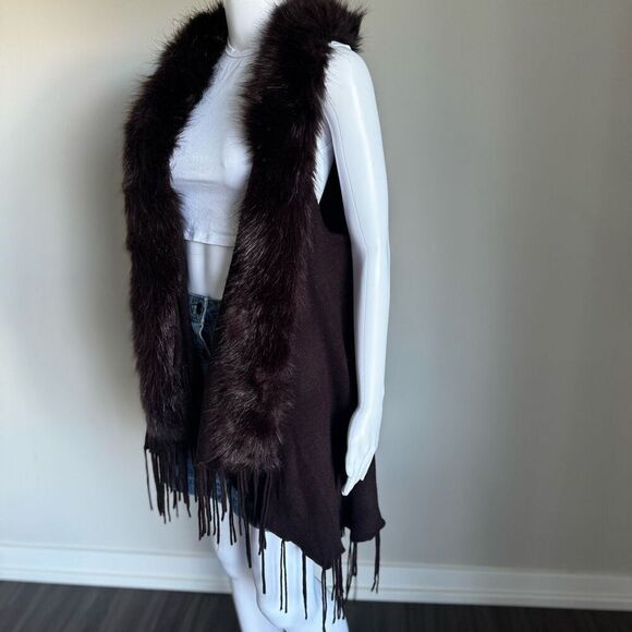 Faux Fur Dark Brown Fringe Sweater Vest - Picture 3 of 4